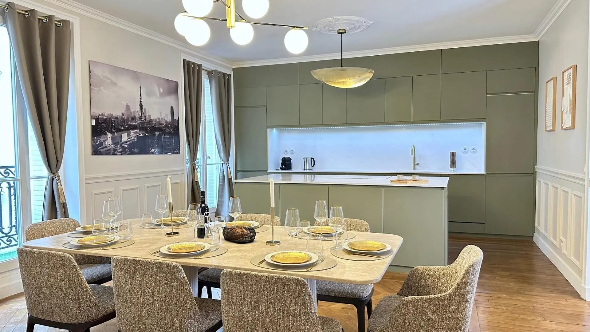 Luxurious Home In Le Marais Paris